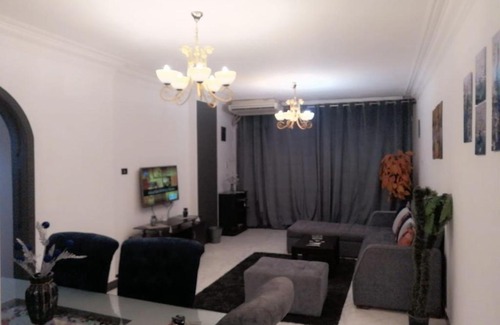 Nasr City Apartamento | شقه مفروشه فندقيه فاخره 150متر مكيفه ومعقمه مكرم عبيد