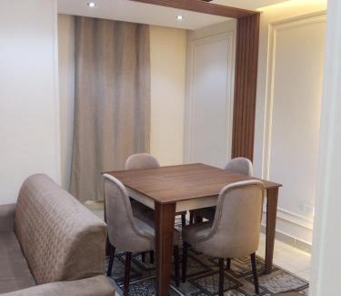 Ain Schams Apartamento | شقه مفروشه للايجار في النزهه