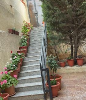Irbid Apartamento | شقه مفروشه مع حديقه اربد بجانب فندق فلامنجو ومدارس دار العلوم