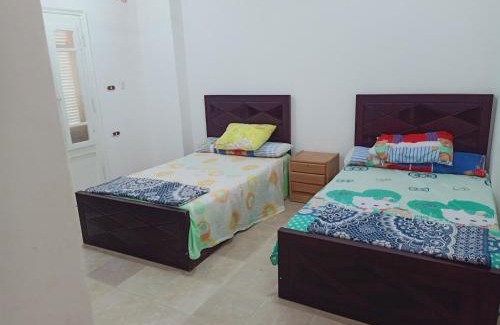 Marsa Matruh Apartamento | عمارة الحج موسي بشاطئ أم الرخم عجيبه