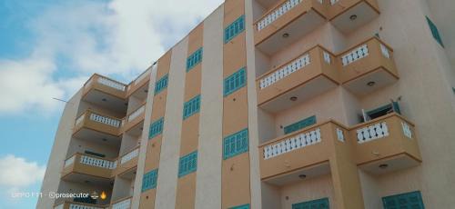 Marsa Matruh Apartamento | عمارة الحج موسي بشاطئ أم الرخم عجيبه