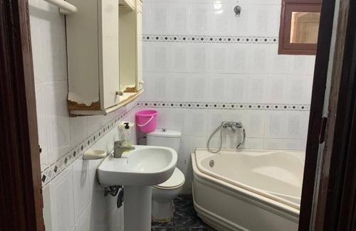 Beni Ansar Apartamento | غرفة مفوشة مشتركة One-Bedroom Apartment