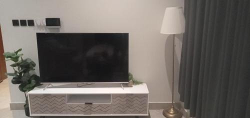 Riyadh Apartamento | غرفة نوم ماستر كبيرة قريبة من المطار