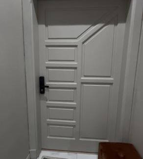 Al Kura Apartamento | غرفة وجلسة خارجية بوصول ذاتي