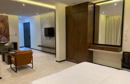 Al Kura Apartamento | غرفة وصالة فندقية فاخرة
