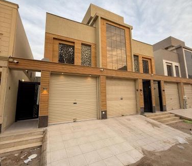 Mizail Apartamento | غرفه صاله بتصميم مودرن مدخل سياره