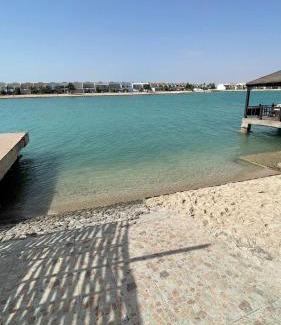 Dhahban Chalet De Esquí | فيلا السعادة بشاطي خاص درة العروس