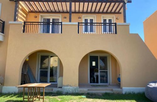 Ad-Dab'ah Chalet De Esquí | فيلا ماونتن فيو الساحل الشمالي