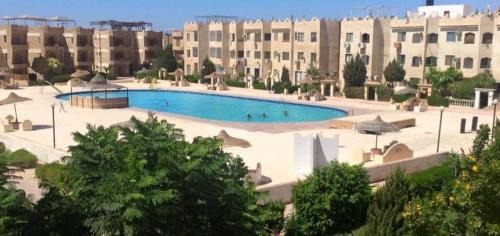 Shurtah al-Dakhlah Apartamento | قرية كويس بيتش رأس سدر