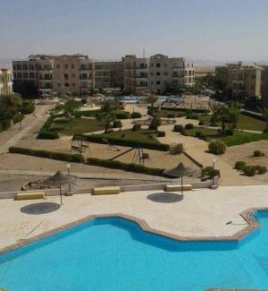 Shurtah al-Dakhlah Apartamento | قرية كويس بيتش رأس سدر