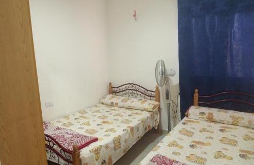 Shurtah al-Dakhlah Apartamento | قريه تافيرا بيتش راس سدر