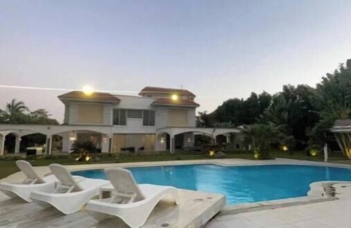 Oula Casa | قصر 5 غرف خارج كمبوند