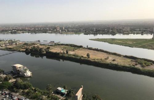 Al-Basatin Apartamento | كورنيش النيل المعادي ابراج الجوهرة Nile Edge