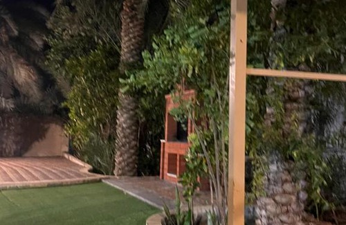Al-Hofuf Chalet De Esquí | منتجع اللحظة الجميلة