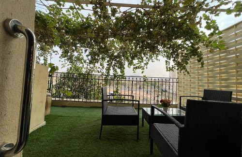 Taif Apartamento | وسام شقة كبيرة 4 غرف نوم وصالة وشرفة-بلكونة- Large apartment with 4 bedrooms, a living room and a balcony