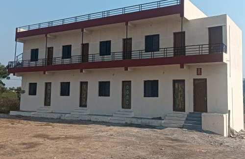 Akalkot Casa | ब्रम्हांडनायक गेस्ट हाऊस