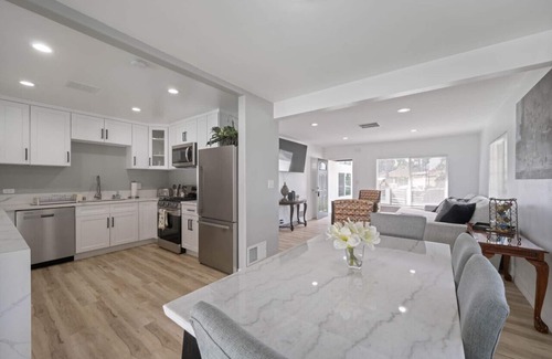 Winnetka Casa | ৎ୭ Los Angeles Glamour Home ৎ୭