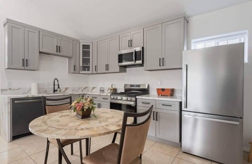 Winnetka Casa | ৎ୭Bright & Gorgeous Canoga Park Guesthouseৎ୭