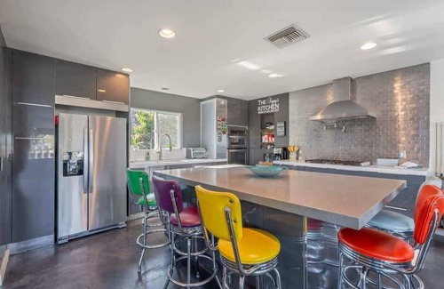 West Hills Casa | ৎ୭Middlebury Heightsৎ୭ Pool,Jacuzzi, games & more