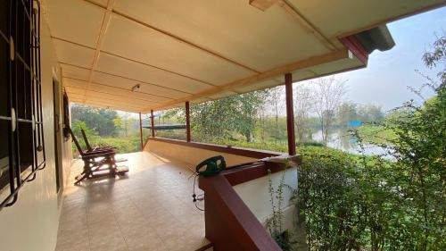 Khlong Muang Casa | ครอบครัวบ้านบนภูเขา Family Mountain Home