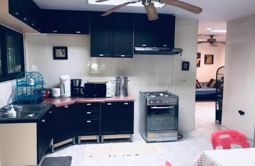 Khlong Muang Casa | ครอบครัวบ้านบนภูเขา Family Mountain Home