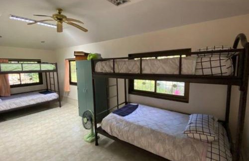 Khlong Muang Casa | ครอบครัวบ้านบนภูเขา Family Mountain Home