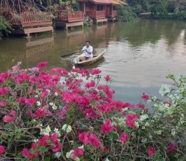 Prachinburi Complejo | คุ้มวราเฮือนไทย