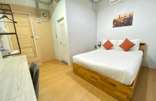 Talat Casa | ซับรูมโฮเทล Subroom Hotel