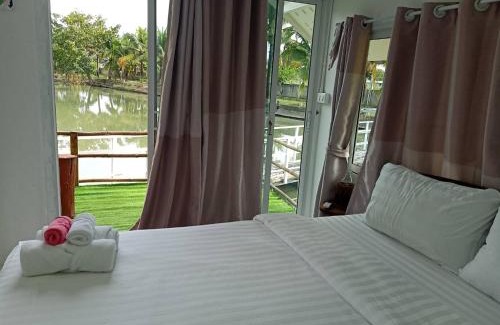 San Sai Casa | บ้านพักริมทุ่งนา