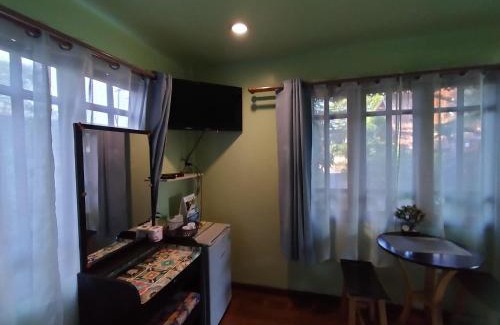Tha Bo Casa | บ้านพัก ญาวีร์ เฮาส์