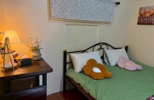 Nong Chaeng Casa | บ้านสวนชายน้ำ โฮมสเตย์ อัมพวา