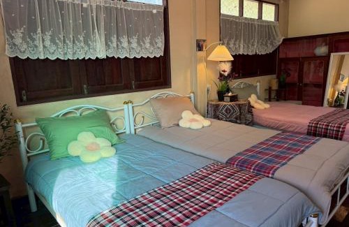 Nong Chaeng Casa | บ้านสวนชายน้ำ โฮมสเตย์ อัมพวา