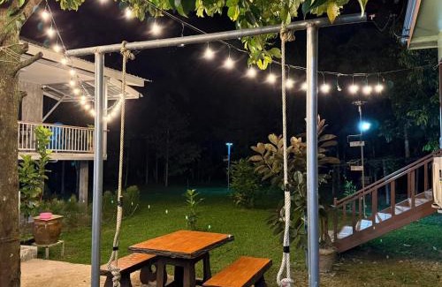 Ban Na Faek Casa | บ้านสวนริมธาร โฮมสเตย์ ท้ายเหมือง พังงา