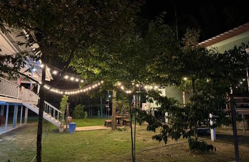 Ban Na Faek Casa | บ้านสวนริมธาร โฮมสเตย์ ท้ายเหมือง พังงา