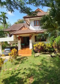Thung Yai Casa | บ้านเขียมเลียบคลอง โฮมสเตย์