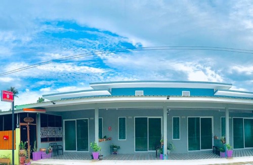 Sichon Casa | บ้านเพชรอาวุธโฮมสเตย์