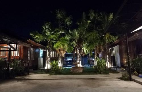 Ban Pong Casa | บ้านเพียงพัก