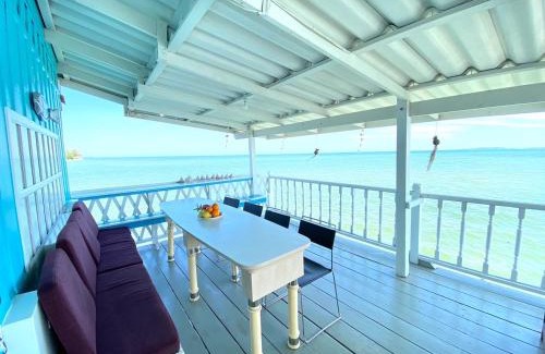 Mae Pim Casa | บ้านในทะเล (Baan Nai Talay)