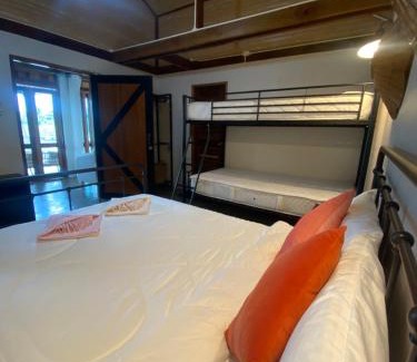Khao Suan Kwang Cabina | ปีกไม้วิลล่าบ้านMaya-มายา