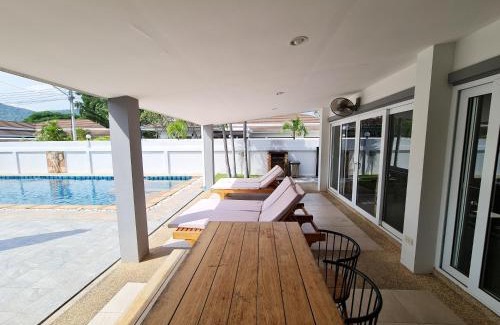Hua Hin Villa | ปุณิกา พูล วิลล่า หัวหิน Punika Pool Villa Hua Hin