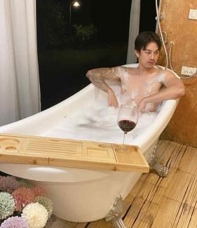 Pua Complejo | ปัวเดอะมูน