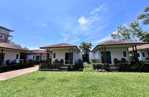 Pathio Complejo | พายเนอรี รีสอร์ท @แหล่มแท่น (Pinery Resort)