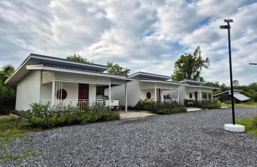 Nongbua Lamphu Casa | มนัสนันฐ์บ้านสวนรีสอร์ท หนองบัวลำภู
