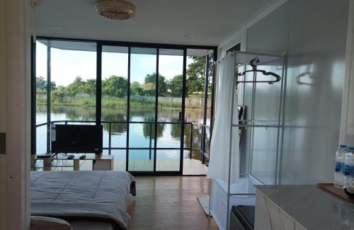 Ban Tom Chalet De Esquí | ริมกว๊านชาเลย์ รีสอร์ทแอนด์คาเฟ่ Rimkwan Chalay Resort and Cafe