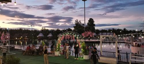 Mae Sai Otro | สวนพร้าวการ์เดน่า