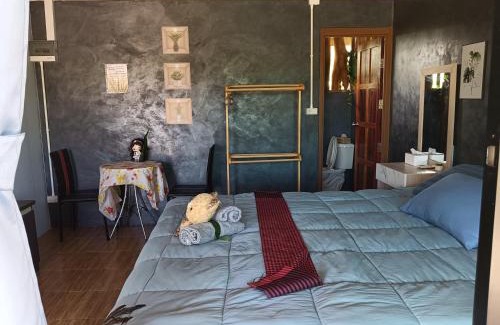 Cha-am Casa | สุขเสมอ โฮมสเตย์ (Suk-Samer homestay)