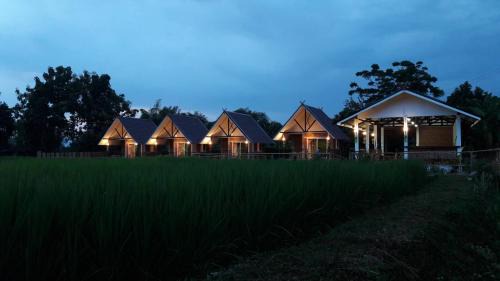 Pua Casa | ฮ้างนาตาจันทร์