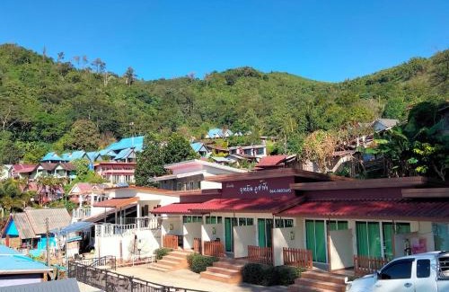 Tap Tao Otro | เอวาเเคมป์ Avacamp