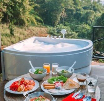Mae On Complejo | แคมป์ต๊ะต่อนยอน แม่กำปอง เชียงใหม่ CAMP Ta-Torn-Yorn Maekampong Chiang Mai