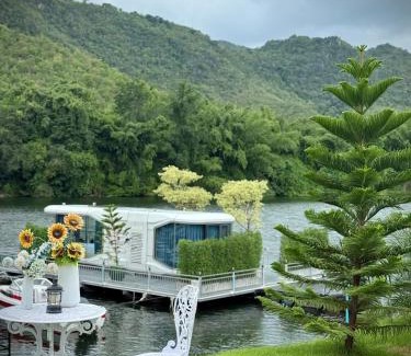 Tha Kradan Complejo | แพในฝัน รีสอร์ท